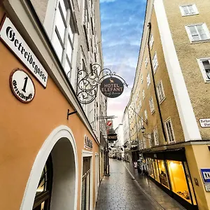 ** Hotel Elefant Family Business Rakousko